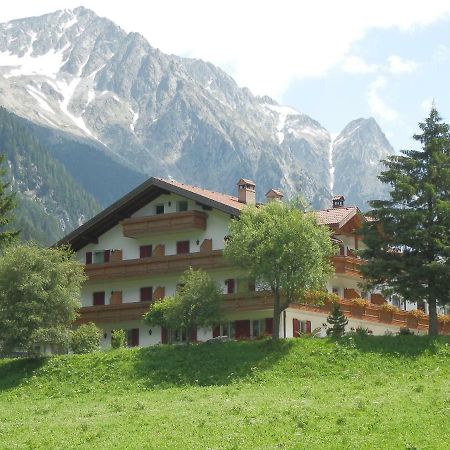 Kuehlerhof Aparthotel Anterselva di Mezzo Eksteriør bilde